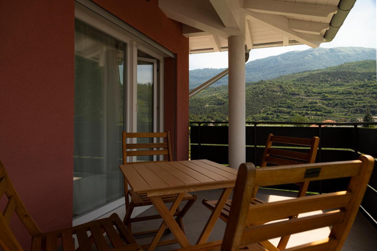Holiday Apartments Giulia - Green Pietramurata Eksteriør billede